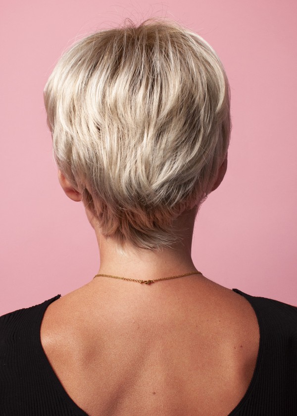 Dámska syntetická platinová parochňa - Krátka - Internetový obchod