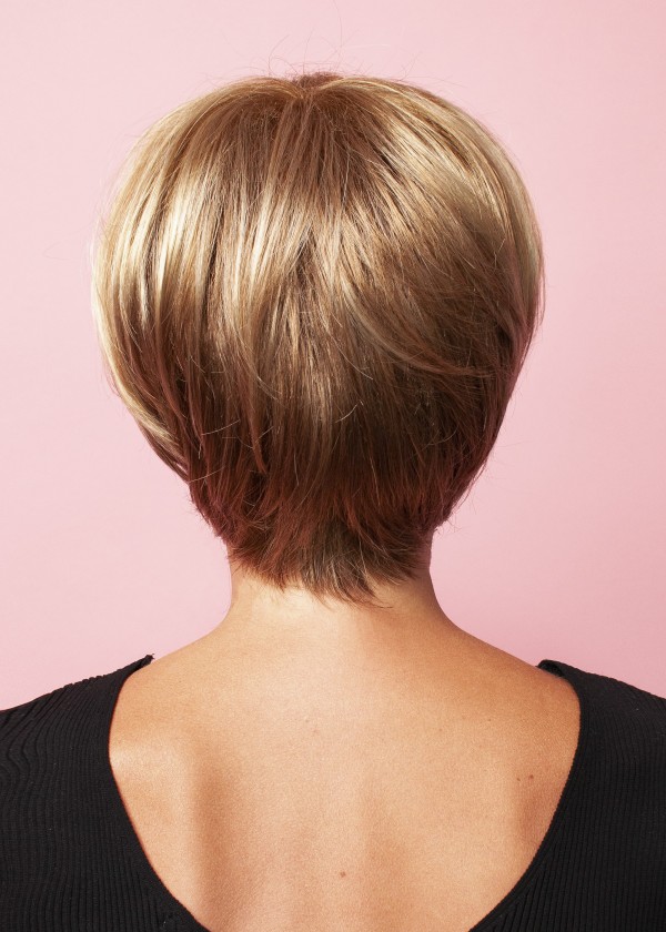Dámska syntetická parochňa tmavá blond - Krátka - Internetový obchod