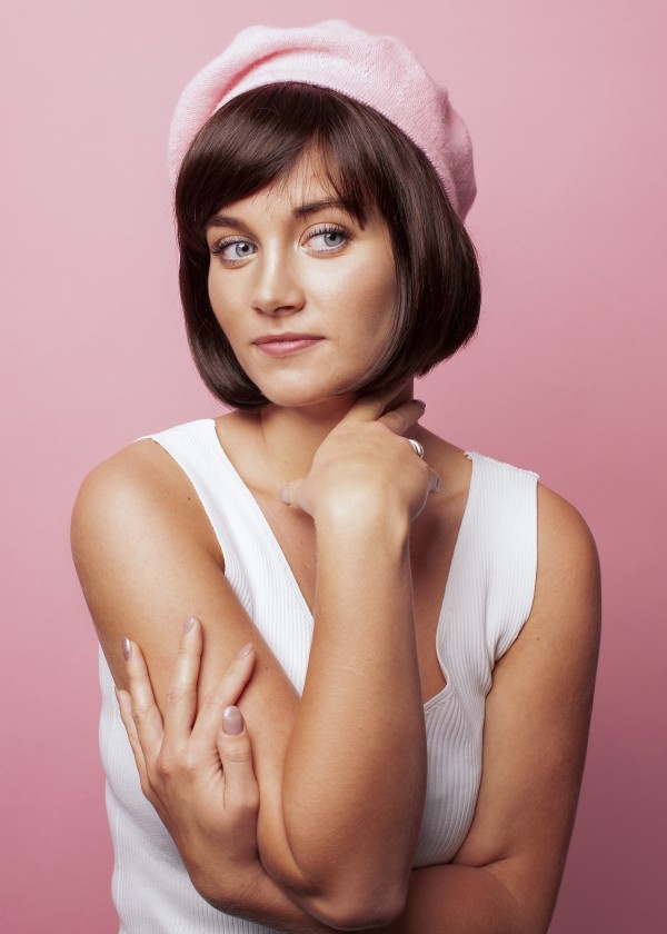 Synthetic medium-length brown wig -Joanna- Online store
