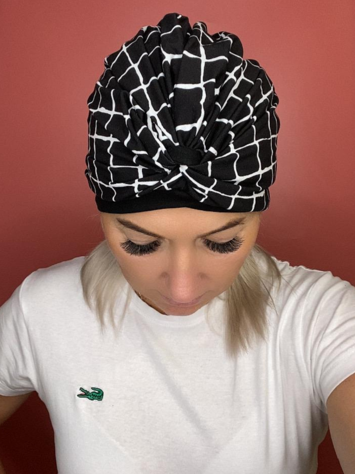 Bambusový turban v bielej a čiernej farbe