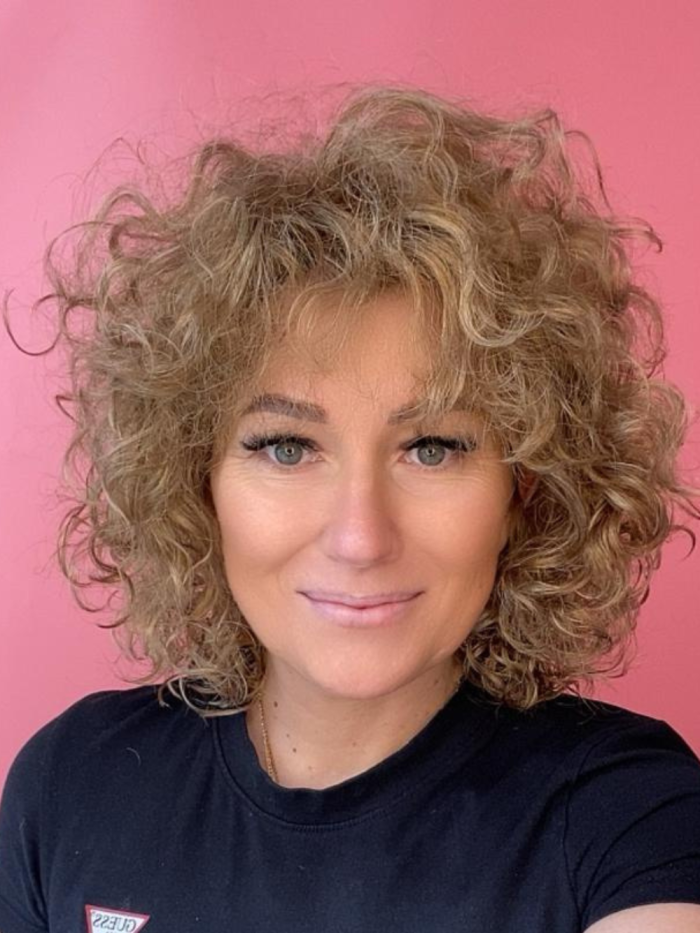 Synthetic wig - curly - Online store