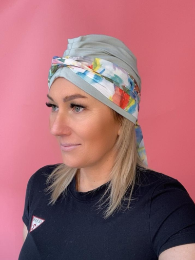 Bambusowy turban z kolorową szarfą