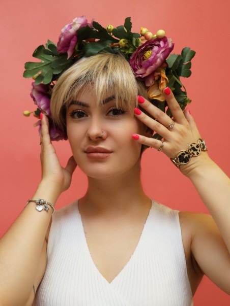 Syntetyczna peruka, krótka blond - Magdalena