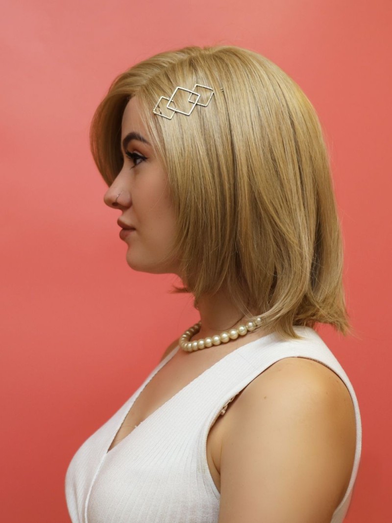 Syntetyczna, termoodporna peruka sheer blond - Alisa