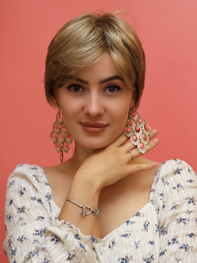 Peruka damska syntetyczna blond -  Iza