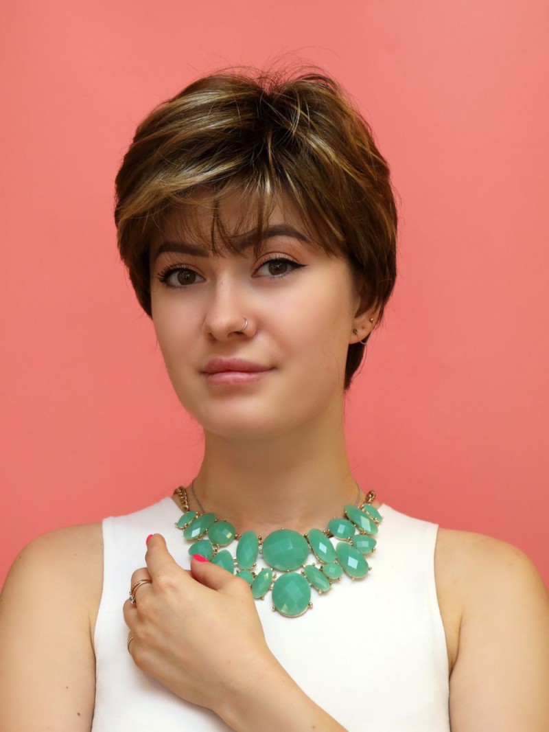 Короткий перука - синтетичний - Інтернет-магазин Польща