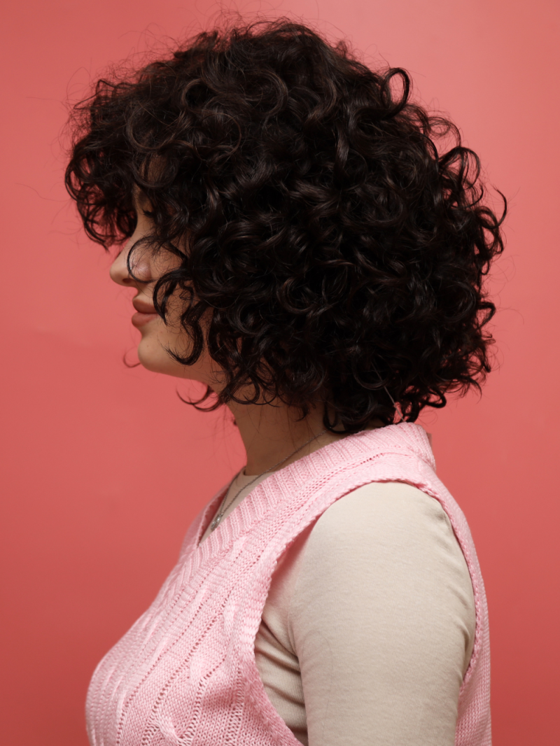 Garbanotas rudas sintetinis perukas - internetinė parduotuvė Lenkija