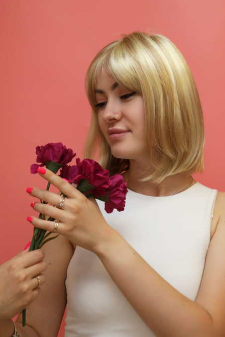 Synthetic wig - with bangs - Online Store