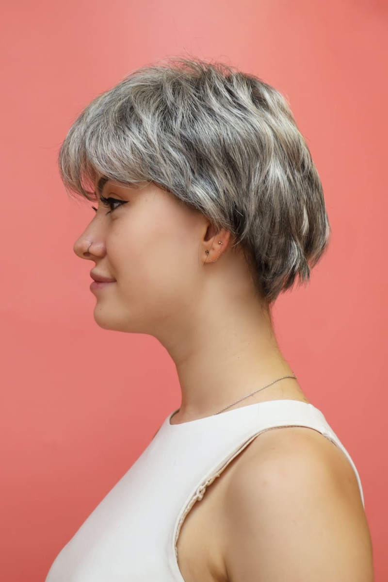 Short wig - synthetic - online store