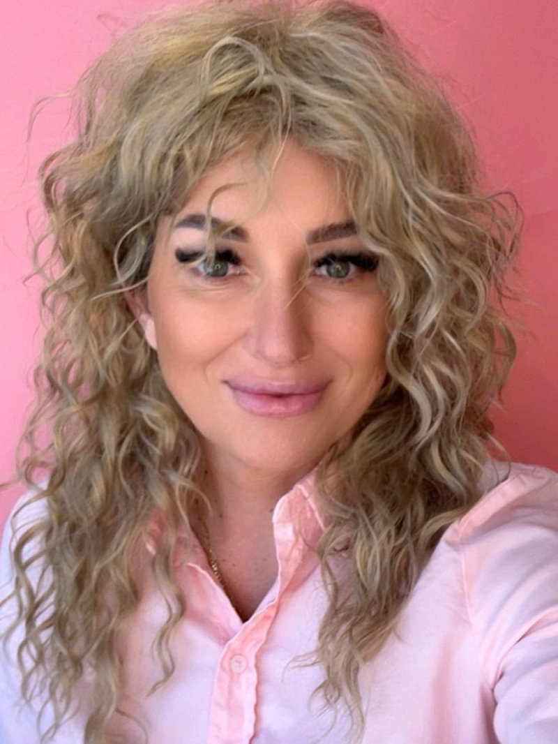 Peruka kręcone włosy syntetyczna blond - Szakira