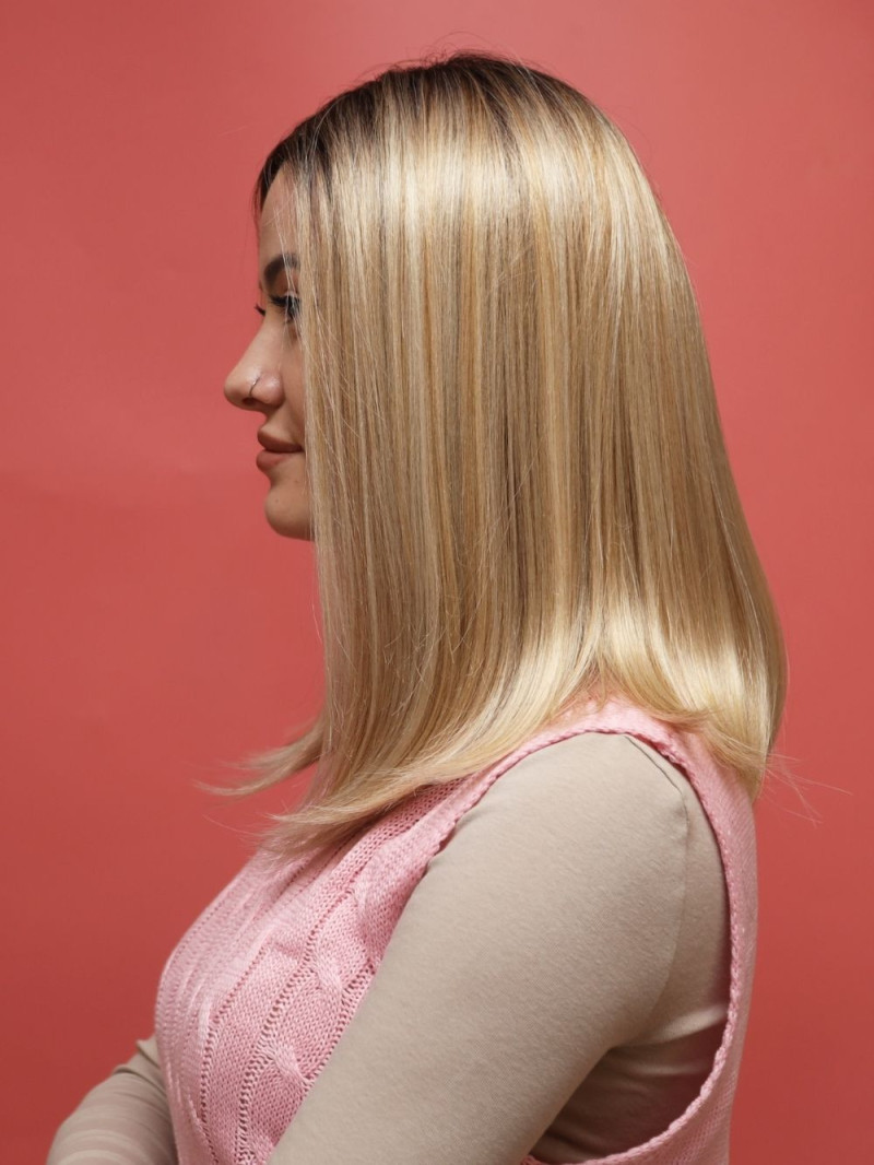 Syntetická parochňa - blond - Internetový obchod Poľsko